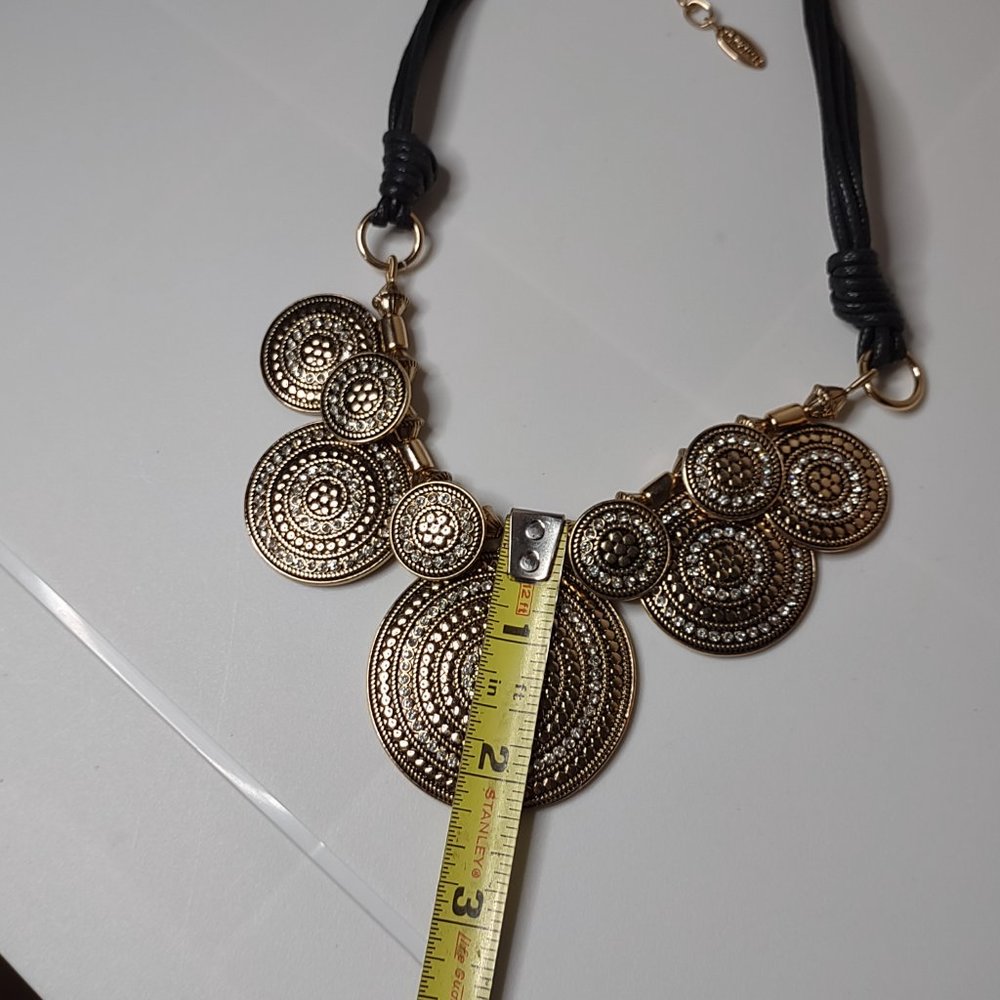 Pretty St Thomas Statement Necklace Adjustable 17.5 To 20 Inches Long - Picture 9 of 10